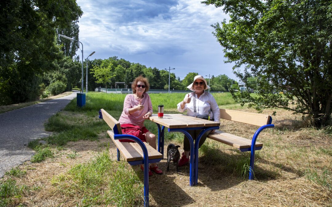 Neues Bankerl am Liesingbach